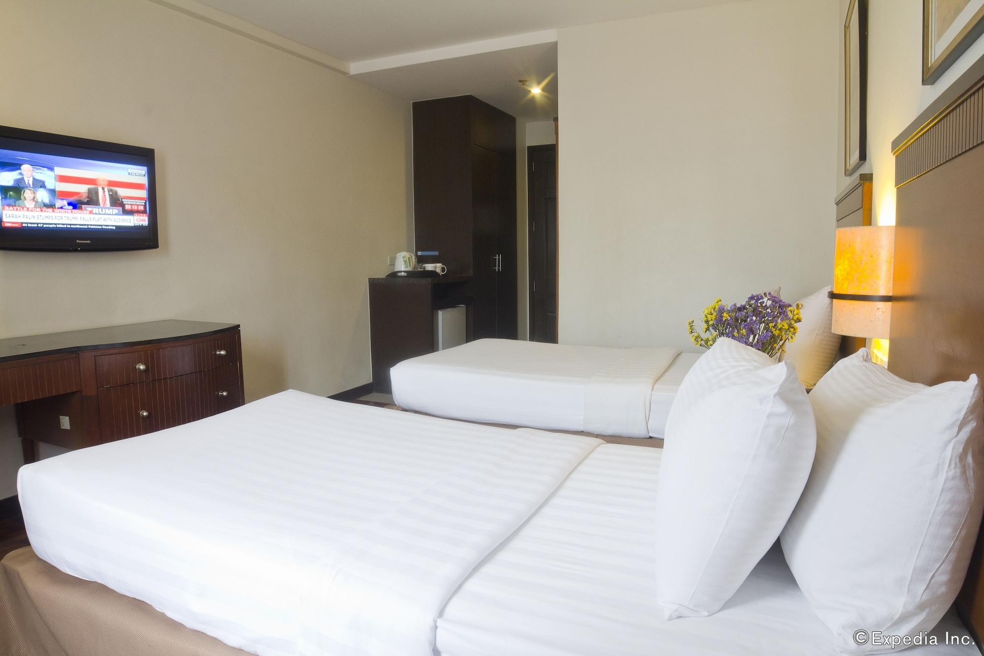 Fersal Neptune Makati 3*