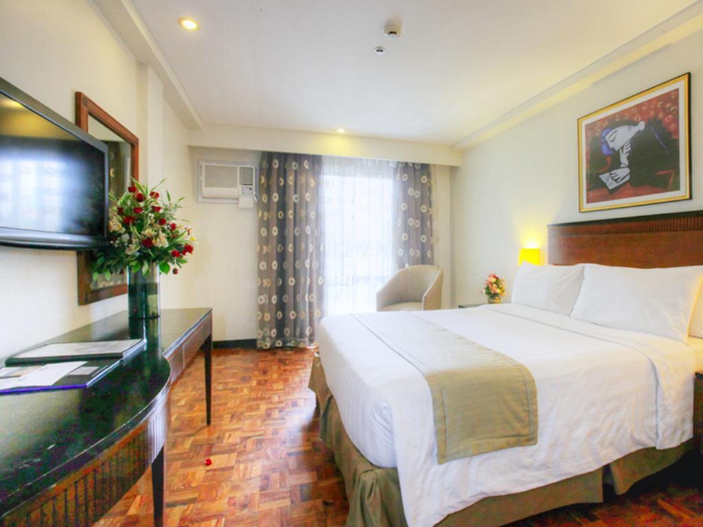 Fersal Neptune Makati Hotel 3*