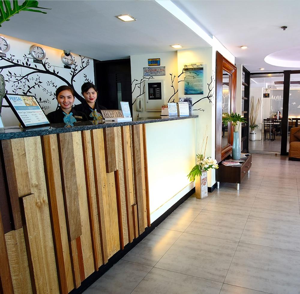Fersal Neptune Makati 3* Makati City